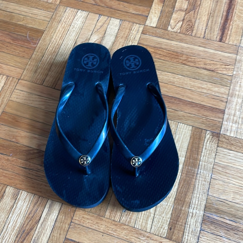 Platform flip flops